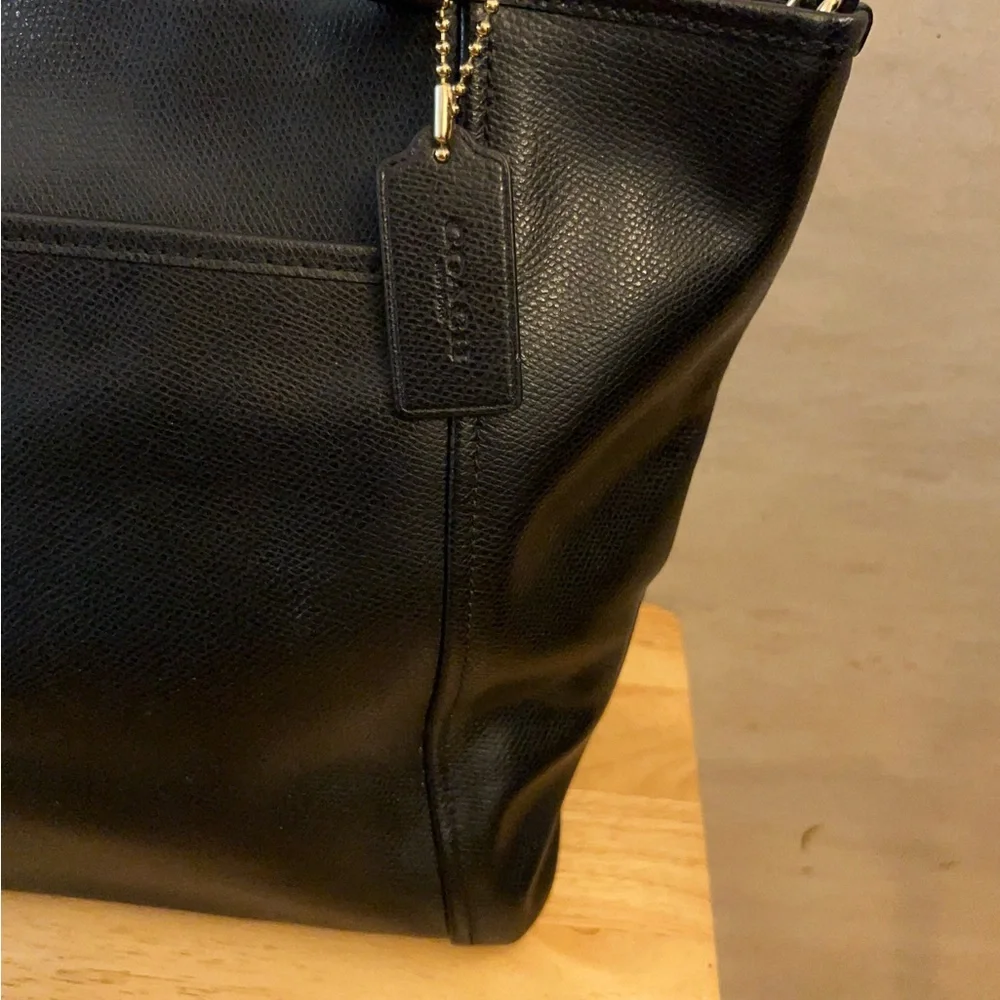 Coach Saffiano XL Pocket Tote Black Bag - Picture 4 of 16